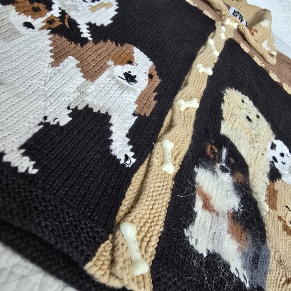 Storybook Knits Dog Motif Heavyweight Knit Cardigan Sweater Bone Buttons 1X - Picture 7 of 16